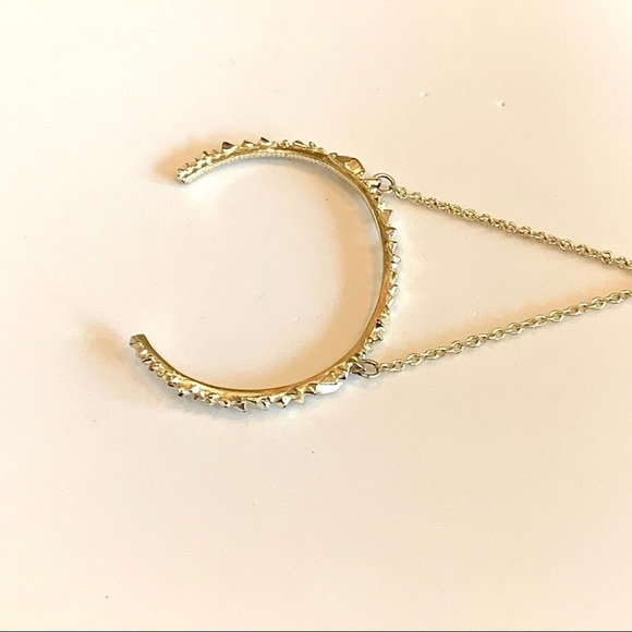 Kendra Scott Cuff with Hand Chain - Picture 3 of 6